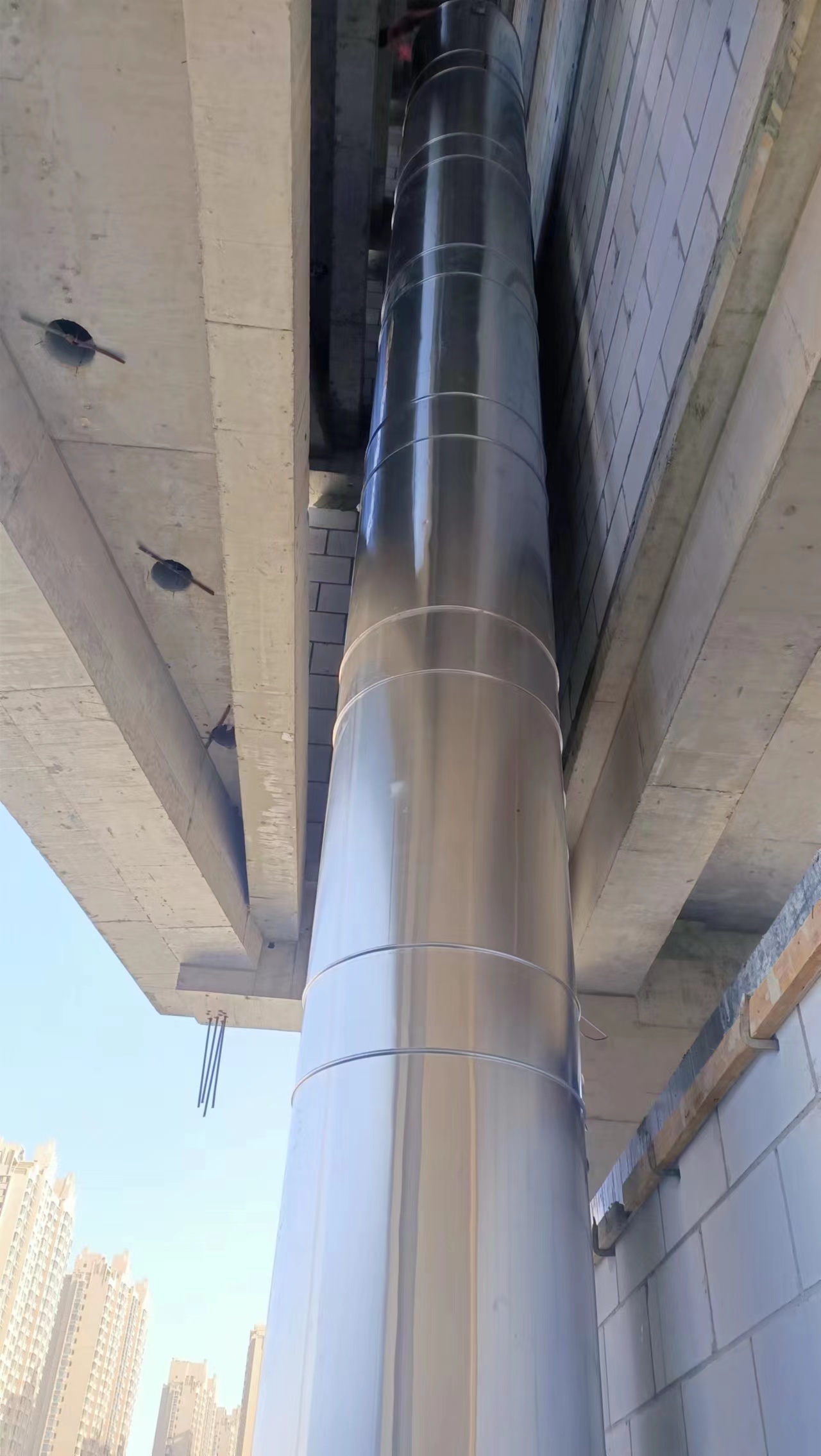 不銹鋼煙囪為什么選擇 陜西藍(lán)旭環(huán)境工程有限公司?